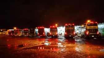 Durante o trecho da viagem entre Cariri do Tocantins e Gurupi o homem teria aproveitado que a vítima dormiu para pegar nos seios dela e se masturbar.