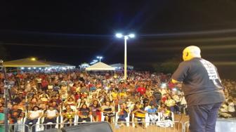 O que chamou atenção foi o show do cantor Mattos Nascimento.