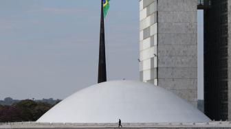 Ele é o profissional que acompanha processos em órgãos públicos.