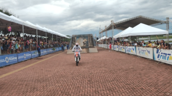 Joaninha encanta multidão no enduro de Filadélfia ao lado de outros talentosos pilotos