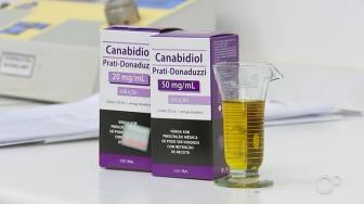 Proposta deve englobar medicamentos permitidos pela Agência Nacional de Vigilância Sanitária (Anvisa). Texto do deputado Leo Barbosa (Republicanos) está sendo discutido na comissão.