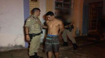 Os suspeitos foram conduzidos para a delegacia e o maior identificado como, Thelrison Fernando Aguiar Costa, ficou preso pelos crimes de tráfico de drogas e receptação