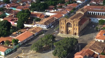 Ele e um suposto cúmplice tiveram as prisões decretadas após a polícia localizar o aparelho com a namorada. O roubo foi em Porto Nacional e além do celular os criminosos levaram ainda uma mochila e a motocicleta da v&