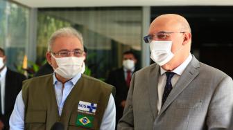 Aulas retornariam no mês de agosto.