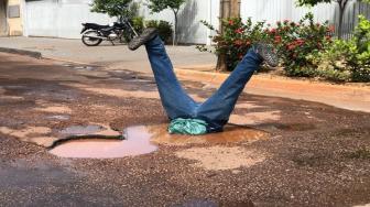 A estrutura fica no centro de Palmas e está chamando atenção de moradores. "O pessoal está parando toda hora para tirar foto", disse Thiago Fonseca Carvalho Rodrigues, de 29 anos.