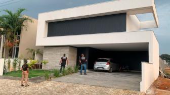 A pedido da autoridade policial, Justiça bloqueou R$ 9,5 milhões nas contas da investigada.