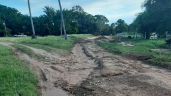Moradores reclamam das más condições das estradas da região da Inhuma.