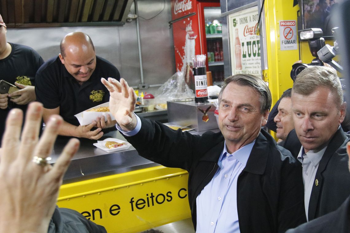 Bolsonaro diz que o Brasil está fazendo o dever de casa e vai vencer a crise econômica mundial