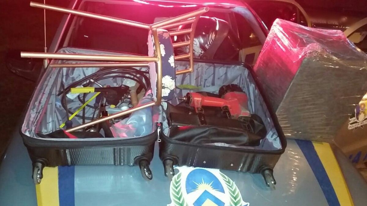 Objetos foram furtados por homem em comércio de Araguaína — Foto: PM/Divulgação