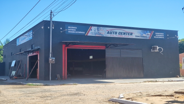 Auto Center Filadélfia. — Foto: JF