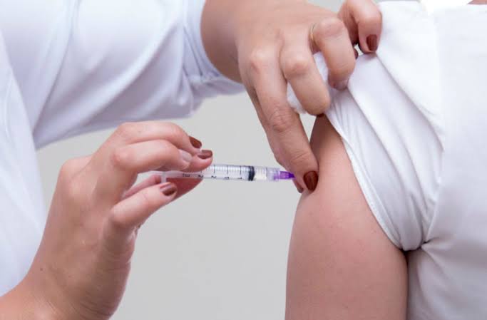 Mais de 3 mil pessoas já receberam a 1ª dose da vacina contra a Covid-19 em Filadélfia